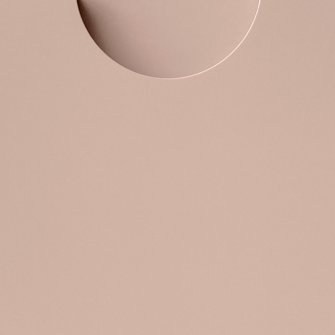 Sample of the Half Moon Color red clay facade. Color red clay handle