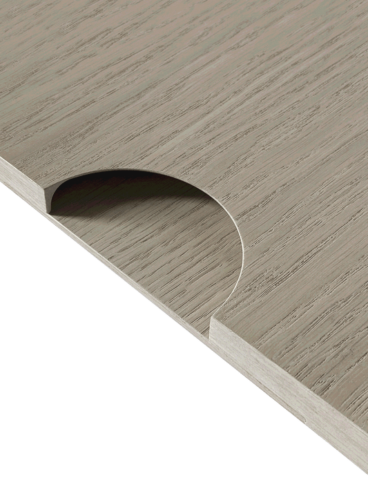 Sample of the Half Moon Wood facade in quartz oak. Wood handle in quartz oak or Color 