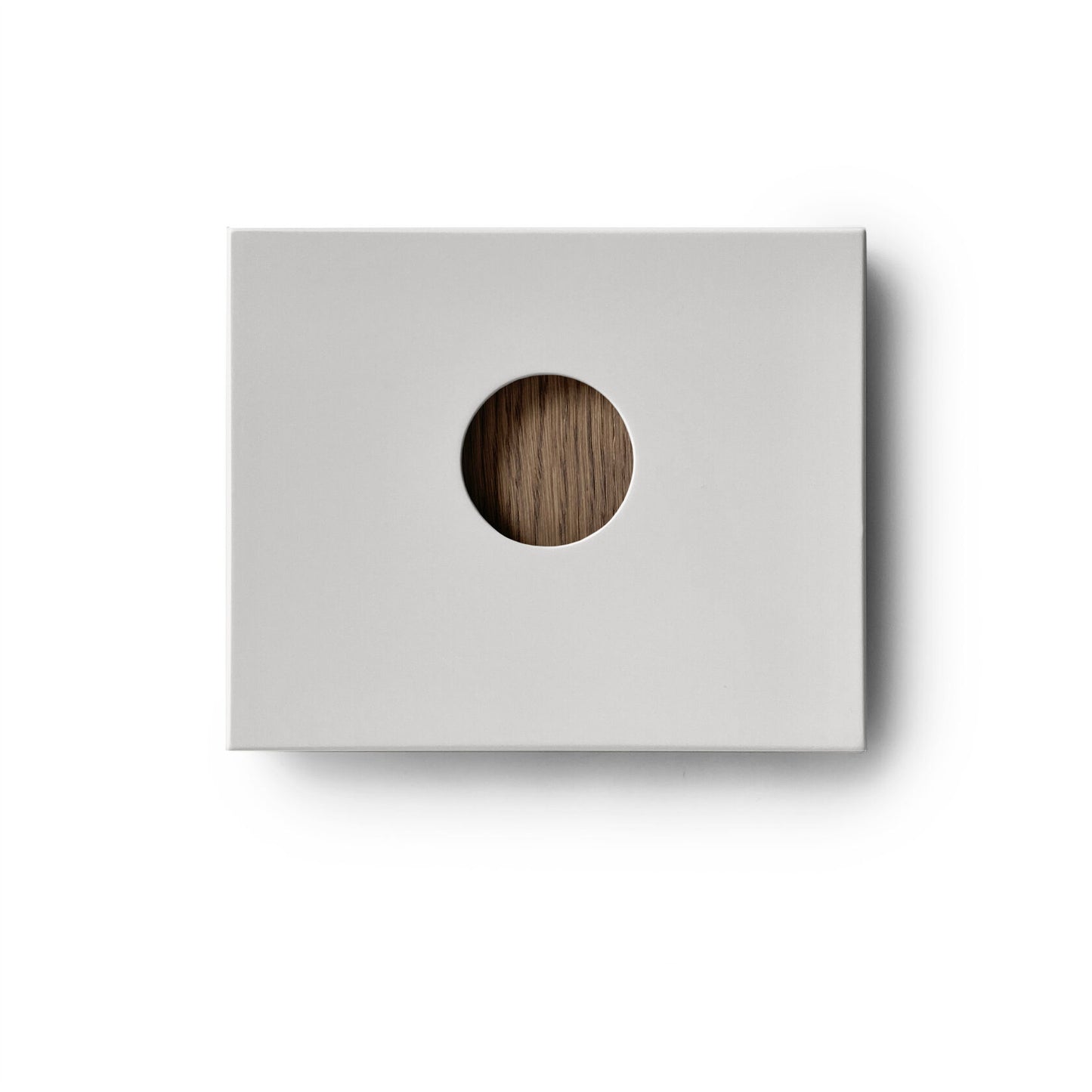 Sample of Tasty Color river mother-of-pearl facade. Wood handle 